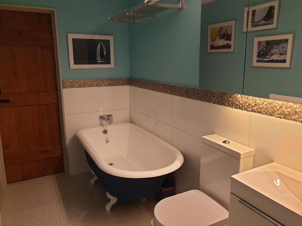 Delightful Cottage On The River Adur Close To Brighton & The Downs No Dogs Sorry Upper Beeding Ngoại thất bức ảnh