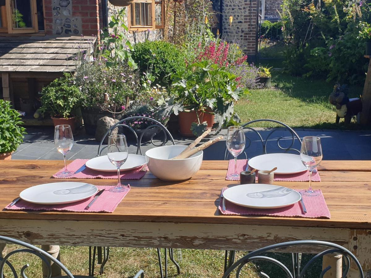Delightful Cottage On The River Adur Close To Brighton & The Downs No Dogs Sorry Upper Beeding Ngoại thất bức ảnh