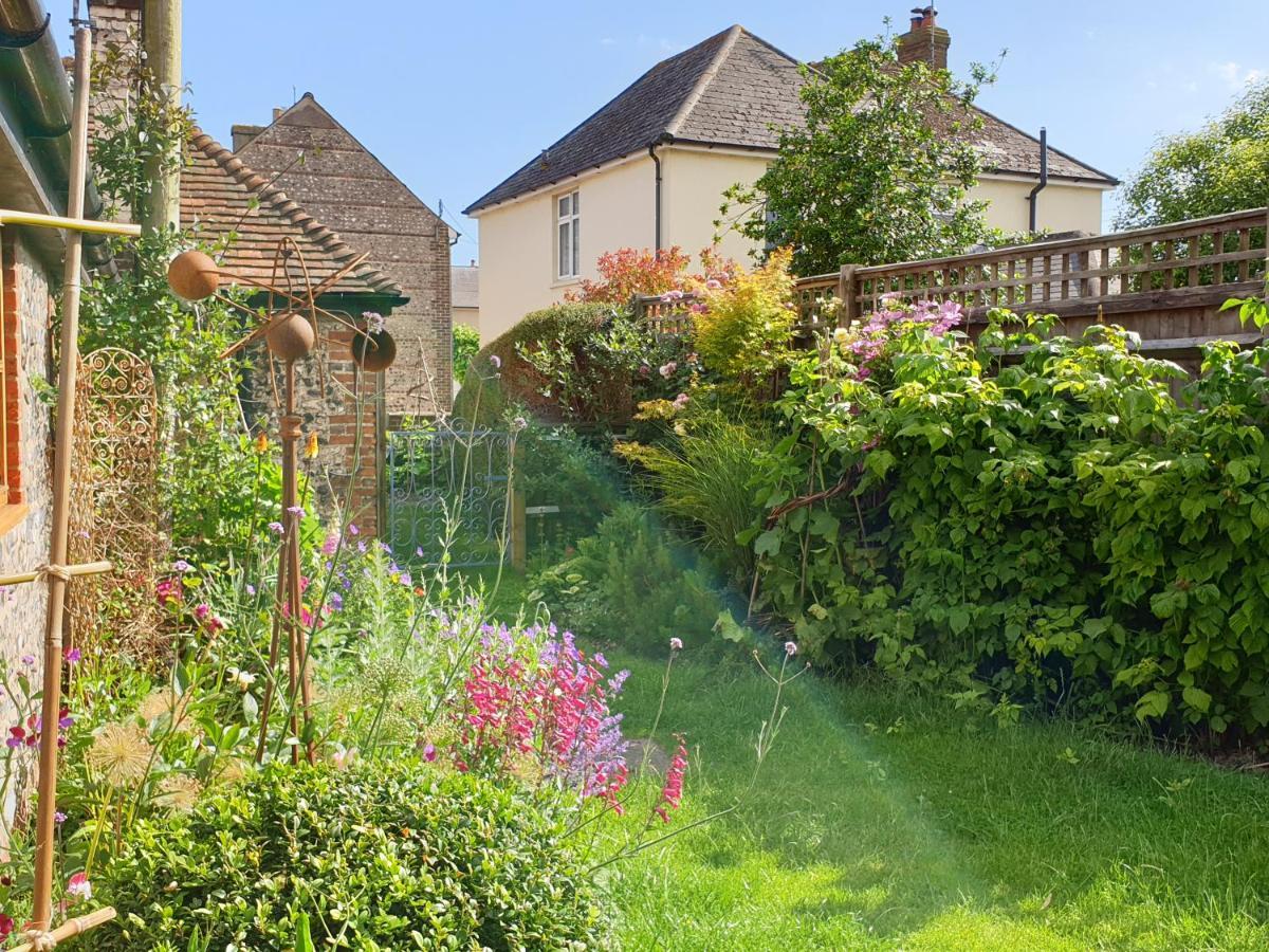 Delightful Cottage On The River Adur Close To Brighton & The Downs No Dogs Sorry Upper Beeding Ngoại thất bức ảnh