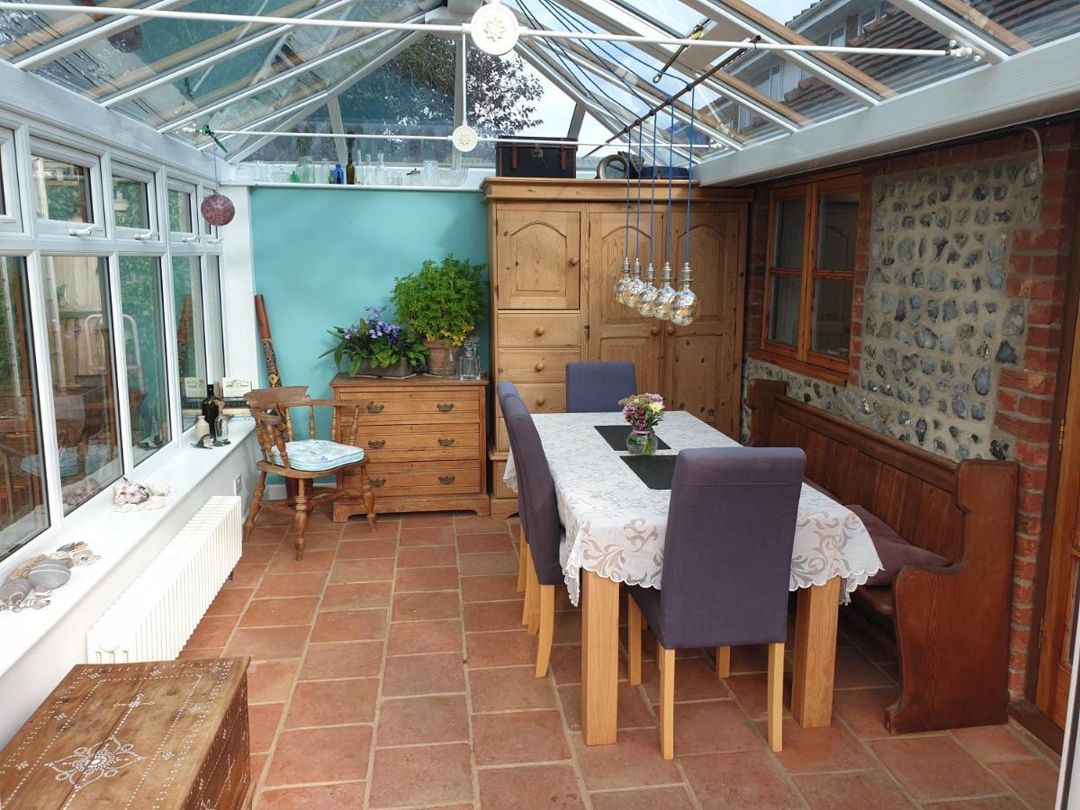 Delightful Cottage On The River Adur Close To Brighton & The Downs No Dogs Sorry Upper Beeding Ngoại thất bức ảnh